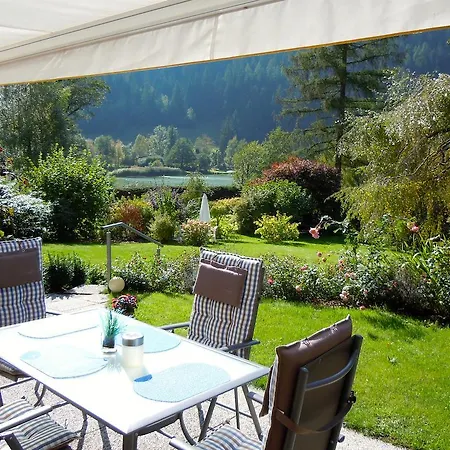 Seegarten Appartements Feld am See Kamer foto